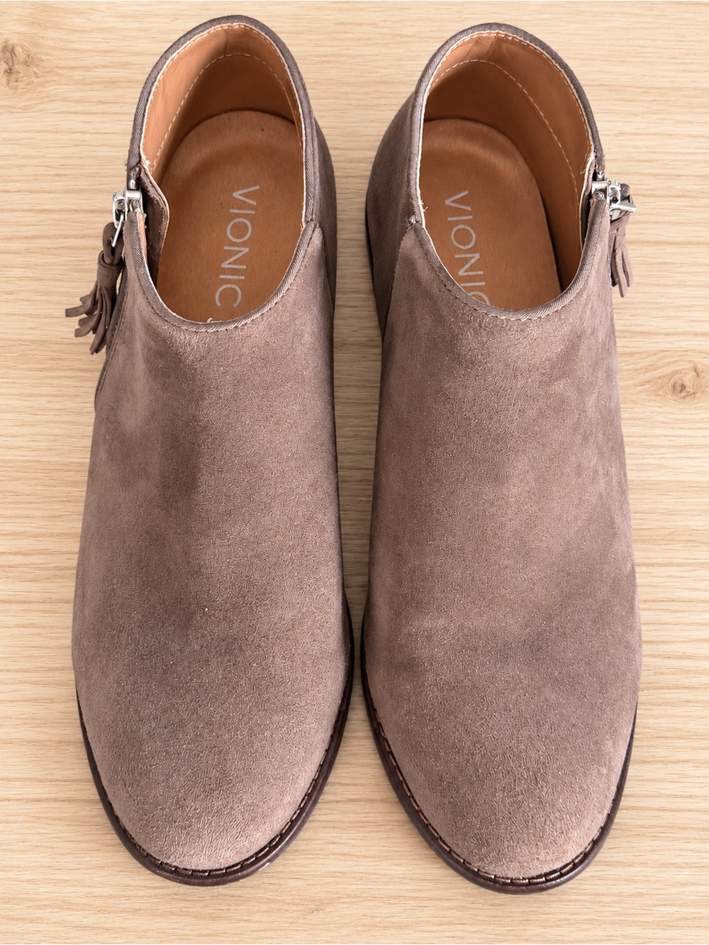 Vionic Taupe Suede Ankle Booties Side Zip Tassel Women’s Size 7